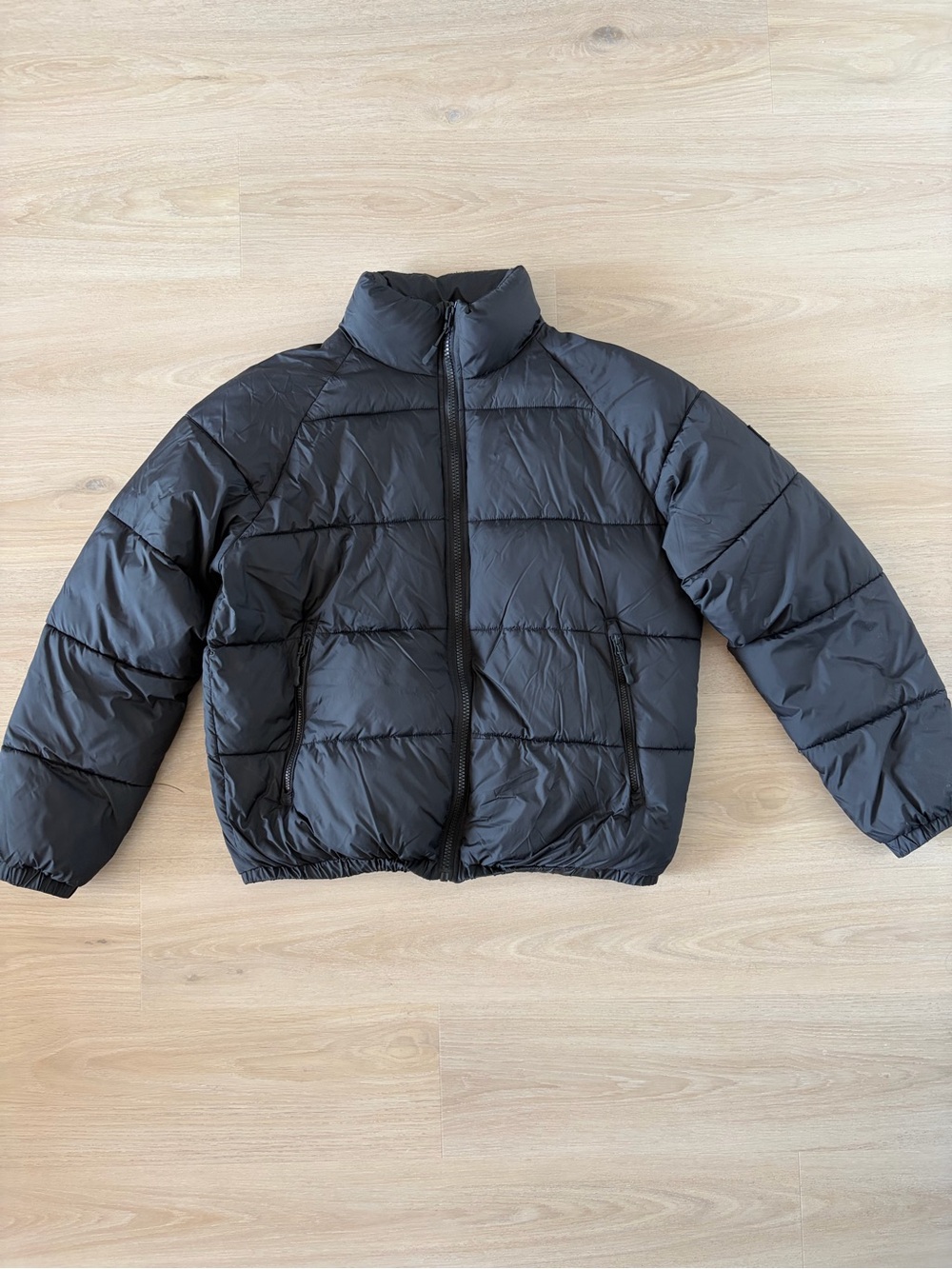 Mens Black Puffer Jacket - Size L